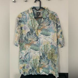 H&M casual colorful button down shirt/ Brand new/ Never worn/ Size Medium